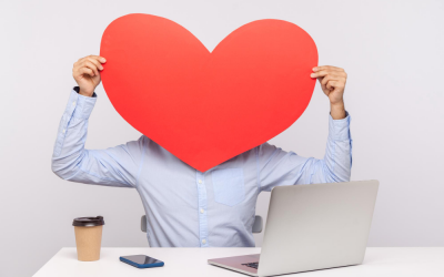 Cuando cupido te flecha en la oficina, consejos para no afectar tú desempeño laboral.
